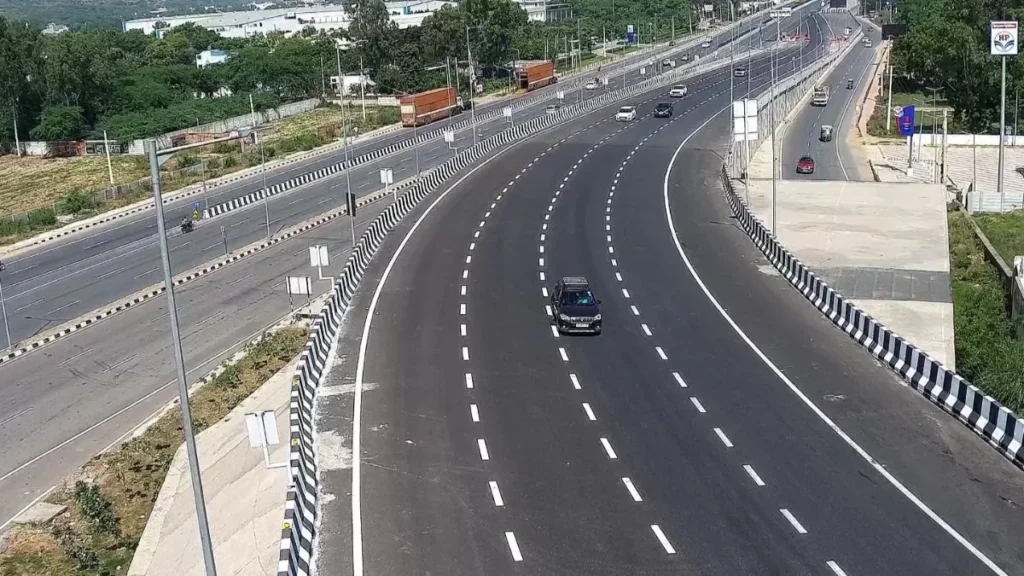 It is okay if you drive at high speed on Delhi-Mumbai Expressway! Challan will be deducted as soon as you exceed the prescribed speed