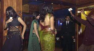 नवी मुंबई के बार में अश्लीलता, 11 महिला वेटर सहित 31 लोगों के खिलाफ मामला दर्ज Obscenity in Navi Mumbai bar