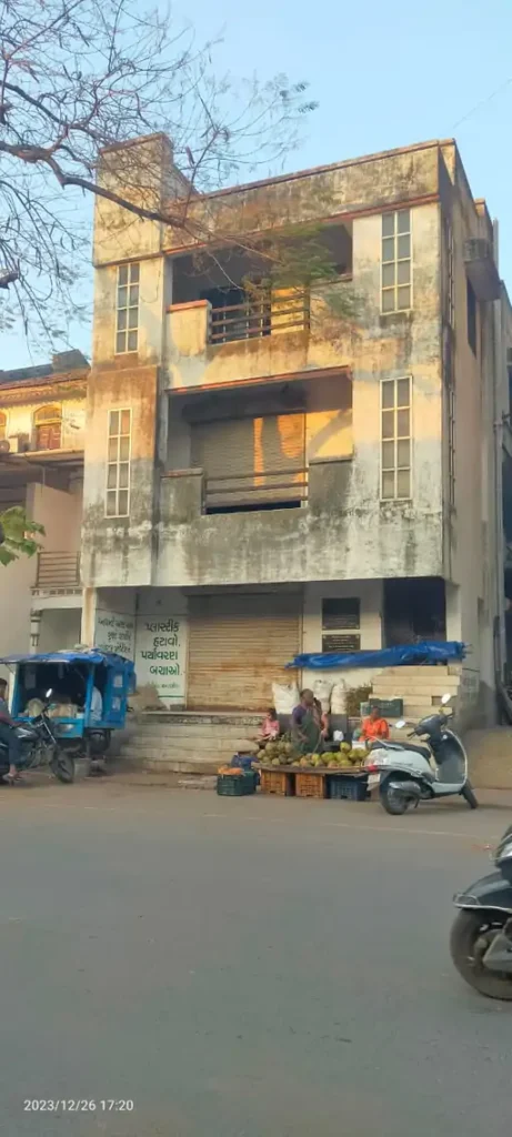 Property worth crores gathering dust due to lack of proper