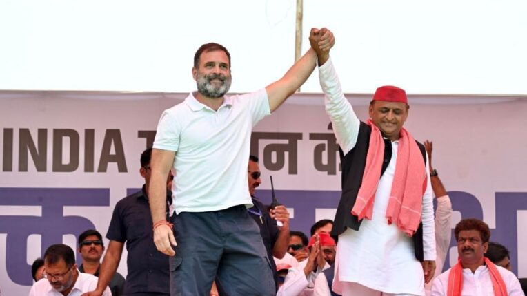 यूपी में आ रहा I.N.D.I.A का तूफान, अखिलेश के लिए प्रचार करने कन्नौज पहुंचे राहुल गांधी Rahul Gandhi reached Kannauj to campaign for Akhilesh