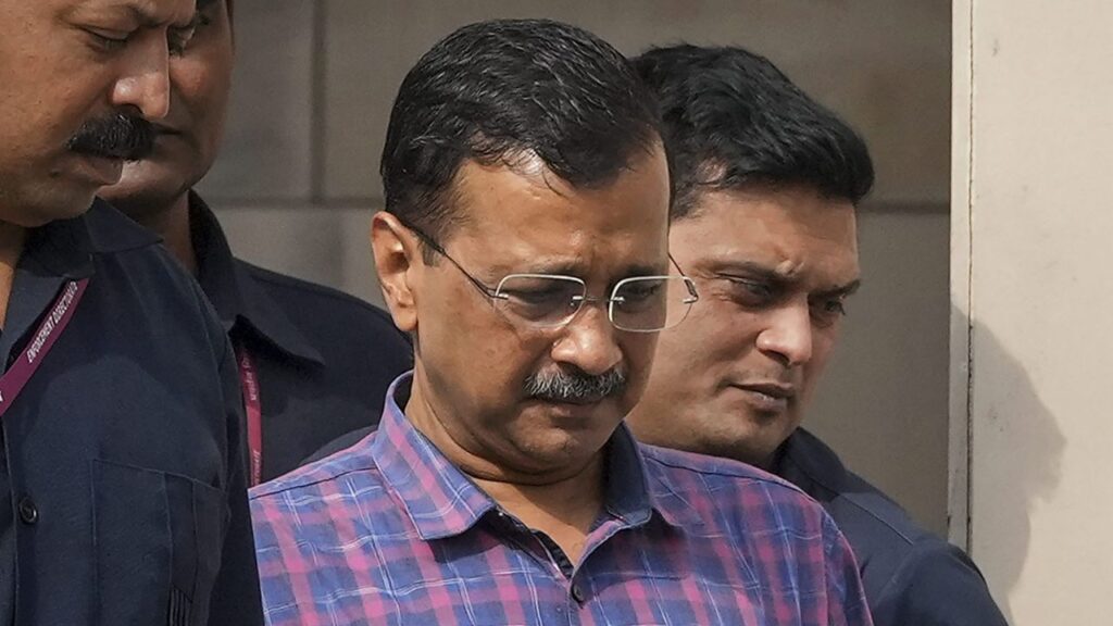 दिल्ली हाई कोर्ट ने सीएम केजरीवाल की जमानत पर लगाई रोक Delhi High Court stays CM Kejriwal's bail