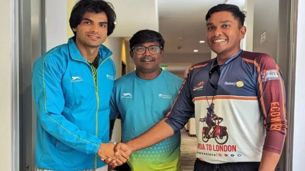 Neeraj Chopra's fan crossed all limits, travelled 22 thousand kms by bicycle to reach Paris
