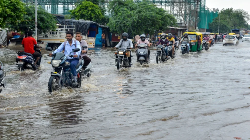 Heavy rain in Gujarat