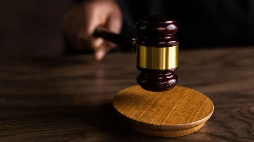 17 साल पुराने हत्या व डकैती के मामले में 14 आरोपियों को आजीवन कारावास 14 accused sentenced to life imprisonment in a 17 year old murder and robbery case