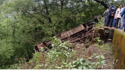 Bus falls into valley in Dang, Gujarat