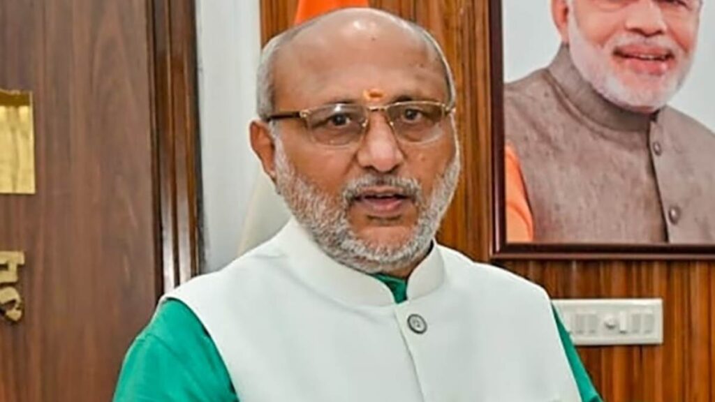 महाराष्ट्र के राज्यपाल राधाकृष्णन का बड़ा दावा, कहा- राज्य की अर्थव्यवस्था को जापान-जर्मनी से आगे… Maharashtra Governor Radhakrishnan made a big claim, said- the state's economy should be ahead of Japan-Germany