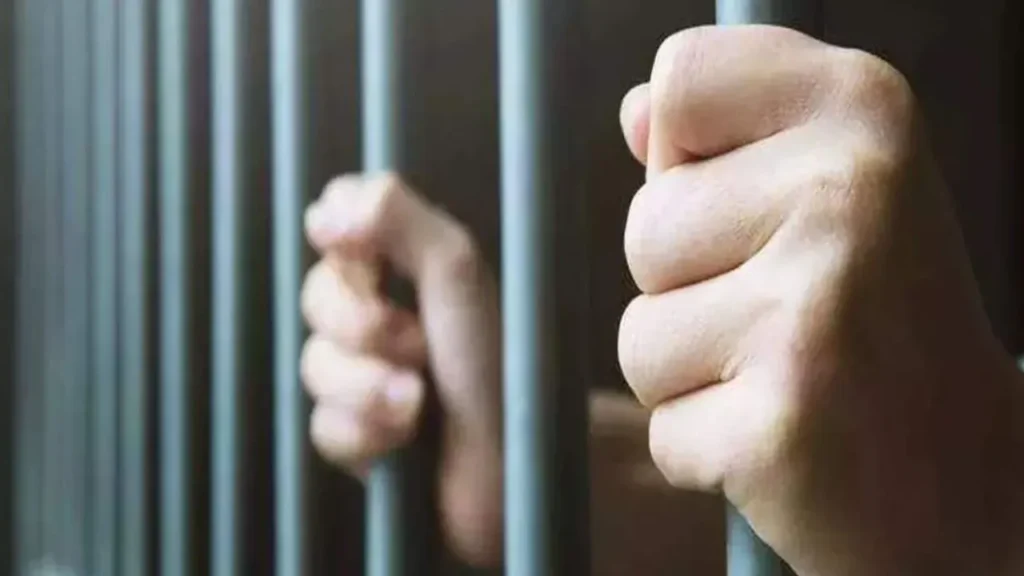 The young man expressed his love by holding the hand of a minor girl