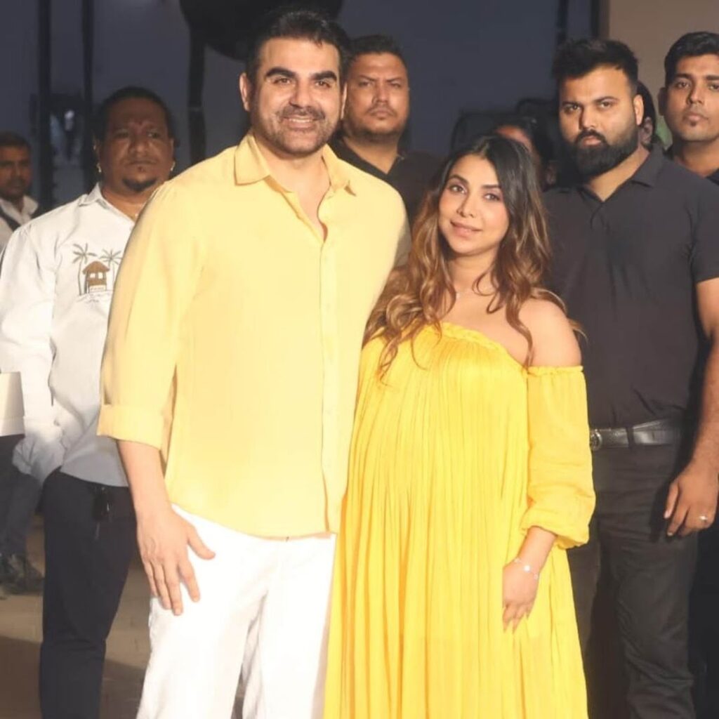 अरबाज की बेटी से हॉस्पिटल मिलने पहुंचे सलमान, साथ में पहुंचा पूरा खानदान